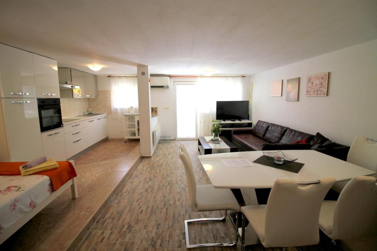 Green Place Apartments ปอร์โตรอซ ภายนอก รูปภาพ