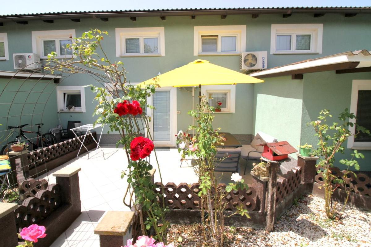 Green Place Apartments ปอร์โตรอซ ภายนอก รูปภาพ